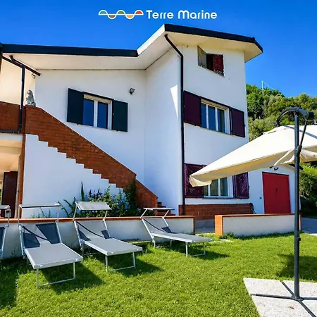 Hébergement de vacances Fiore Di Loto, Terre Marine